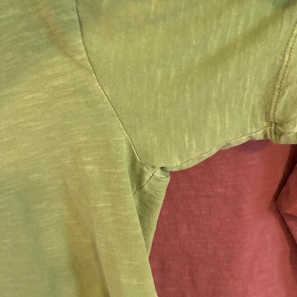 Lot of 2 Cropped Tees Crop Tops Universal Thread - Picture 9 of 9